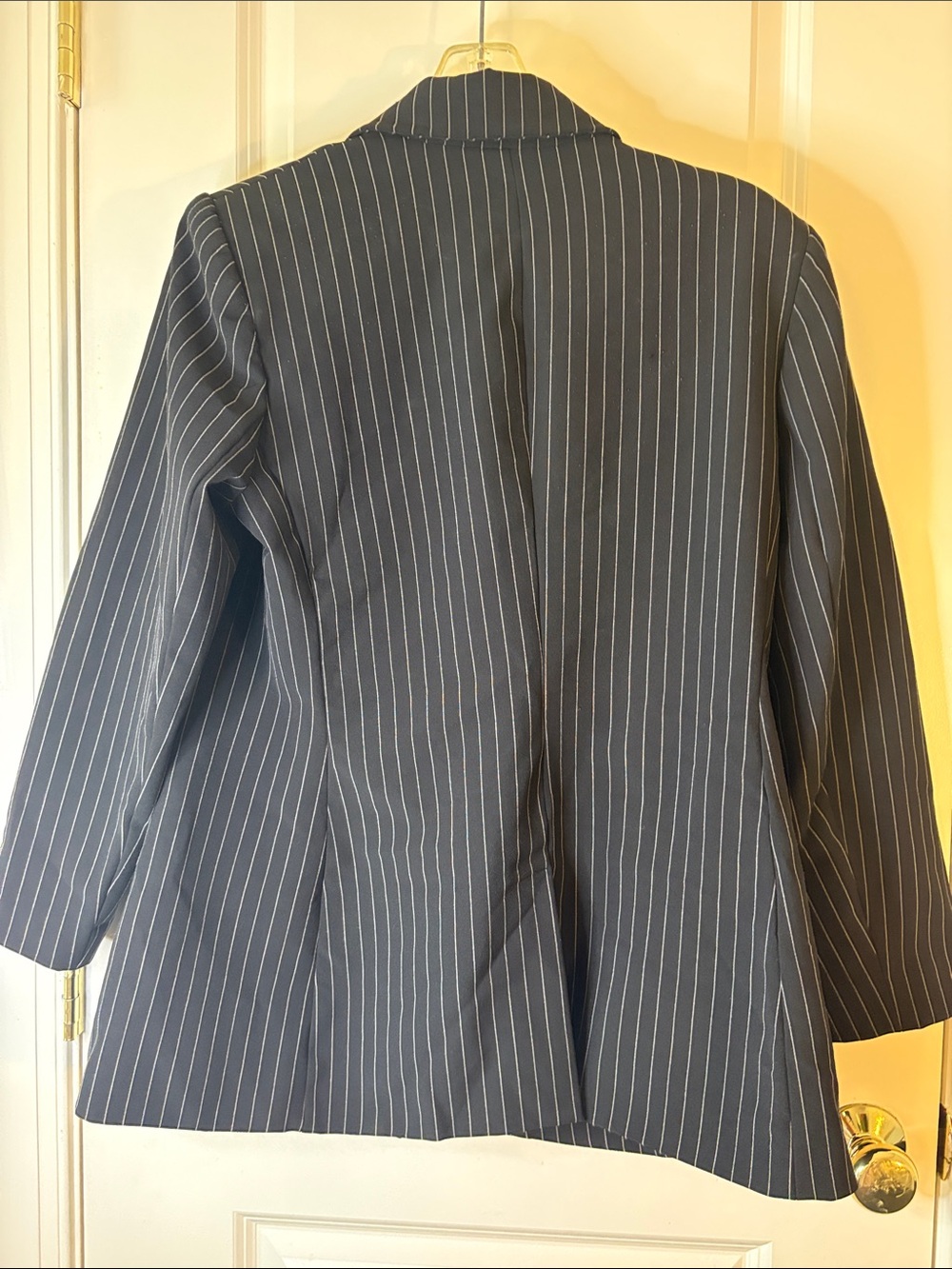 Express Black Pinstripe Double-Breasted Blazer w pockets & lining- see all pics - Picture 4 of 6